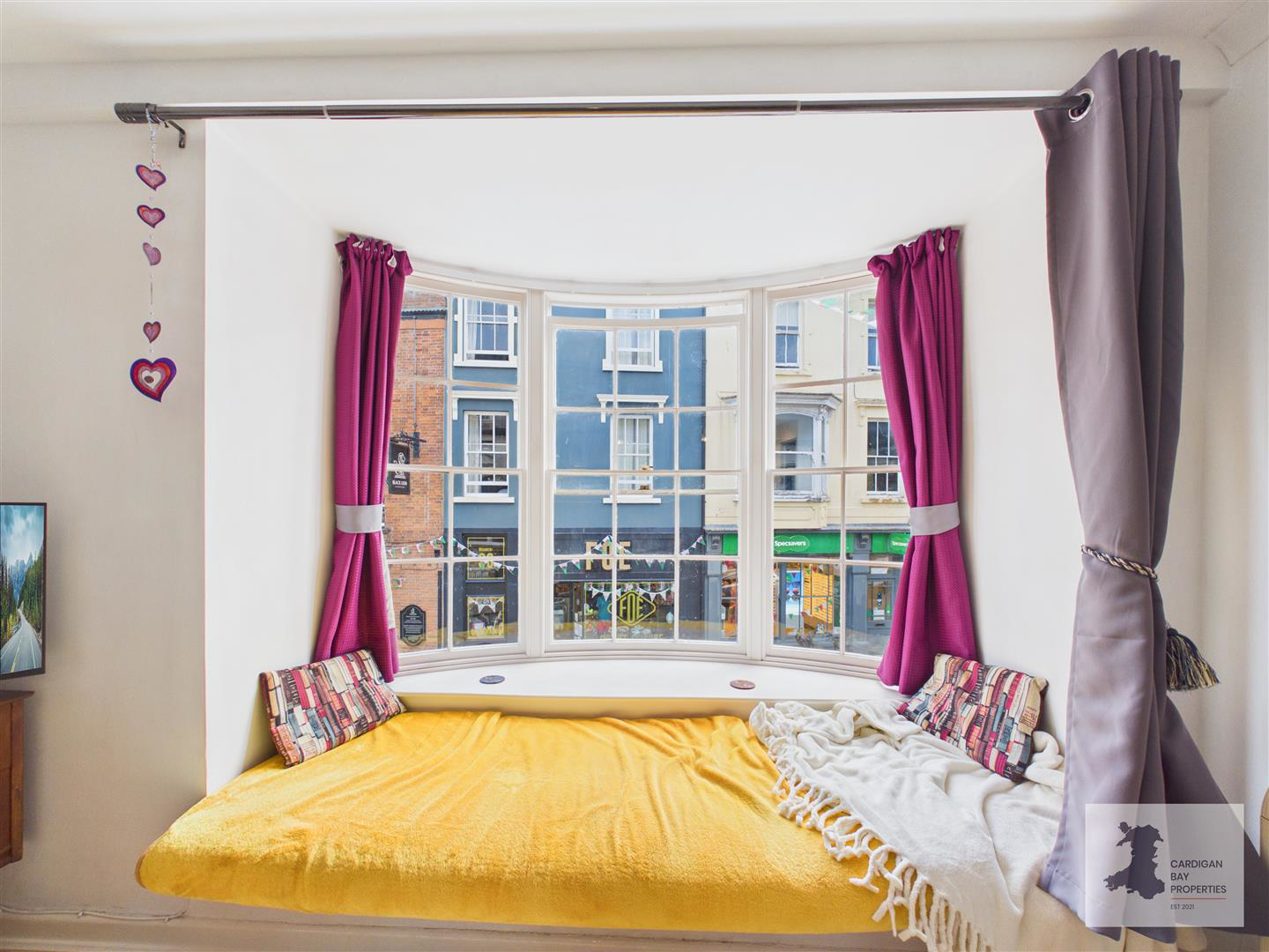 7-8 High Street, Cardigan, photo 3