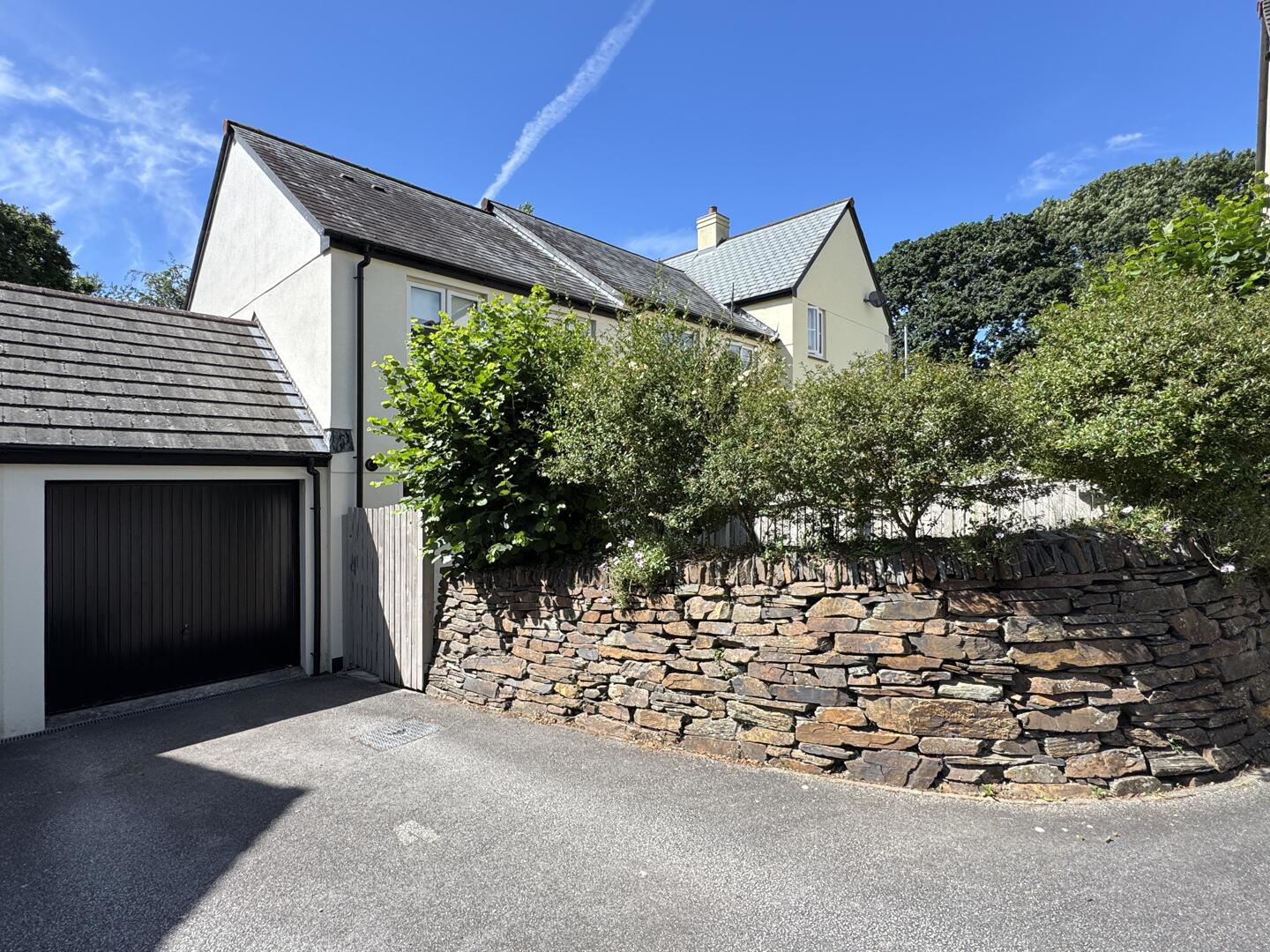Tinney Drive, Truro - NO CHAIN, photo 2