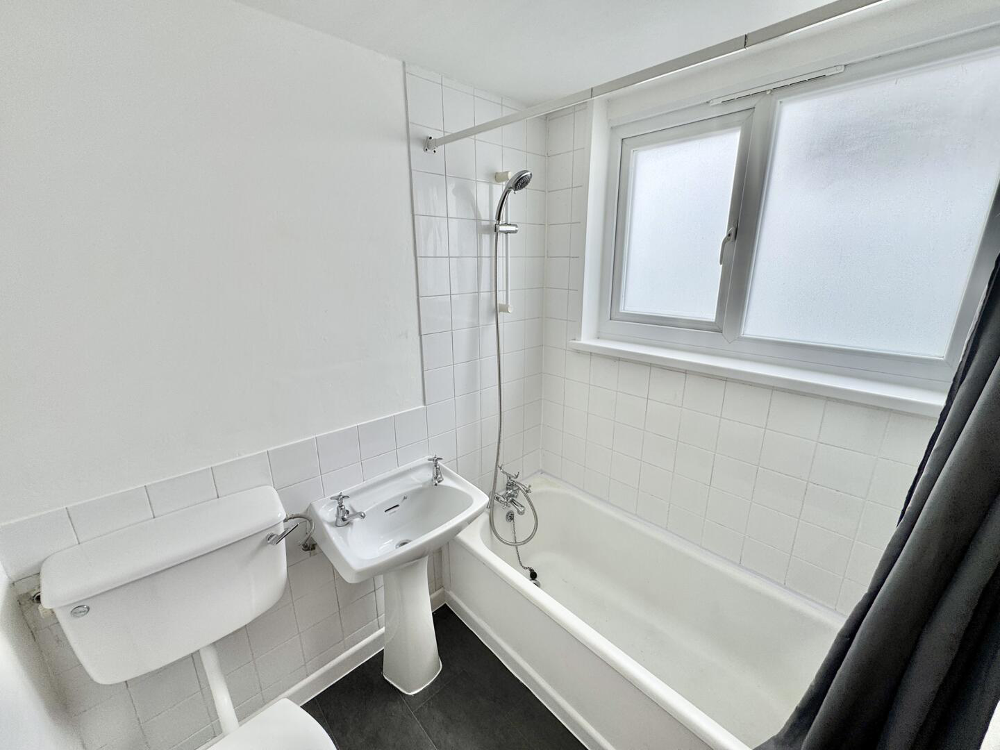 Richmond Terrace, Truro NO CHAIN, photo 17