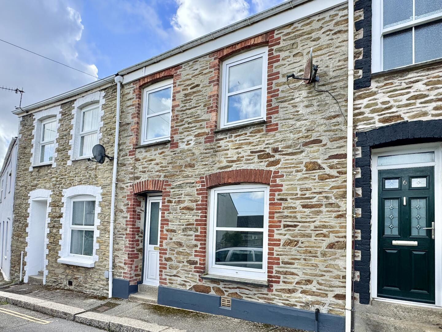 Richmond Terrace, Truro NO CHAIN