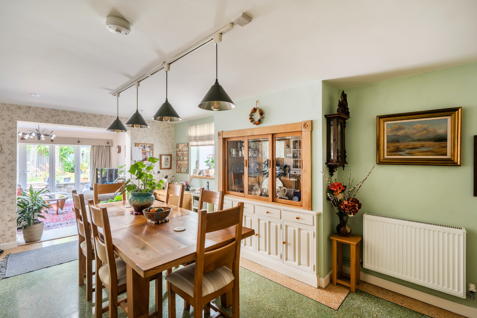 Central Wells with parking and manageable garden, photo 7