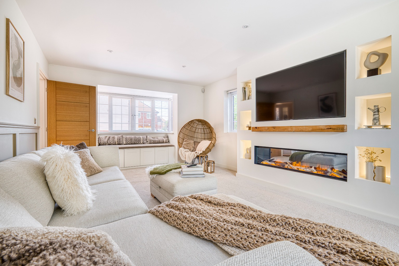 Exclusive enclave, Brent Knoll, photo 8