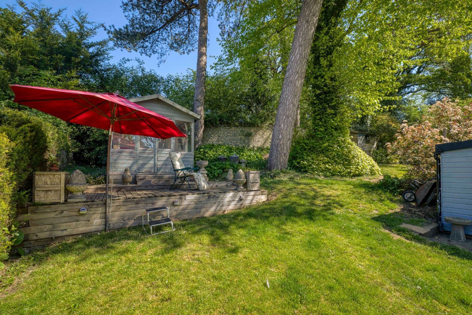 Discreetly located, in an elevated position in the heart of Shepton Mallet, photo 3