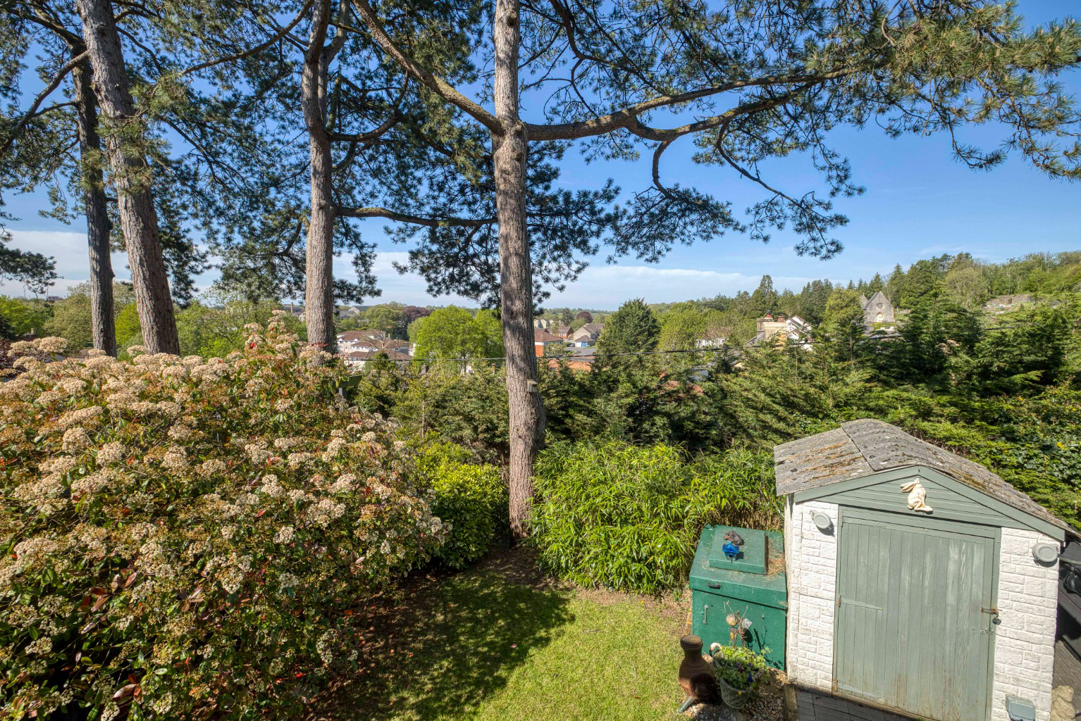 Discreetly located, in an elevated position in the heart of Shepton Mallet, photo 14