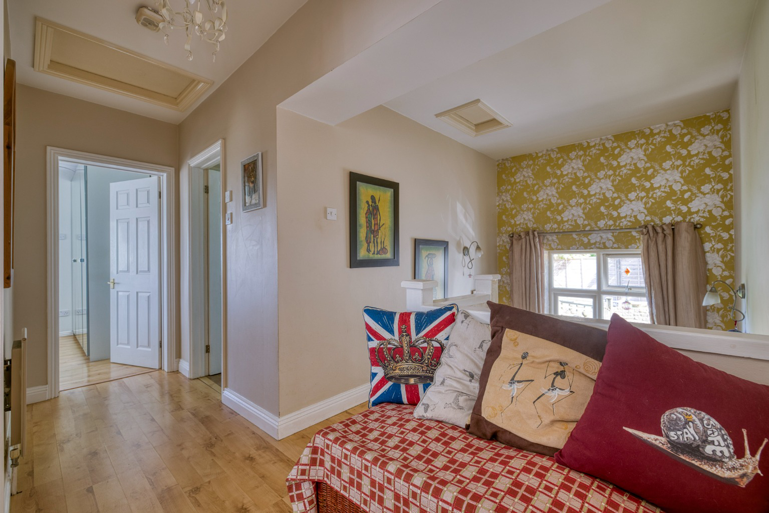 Discreetly located, in an elevated position in the heart of Shepton Mallet, photo 11