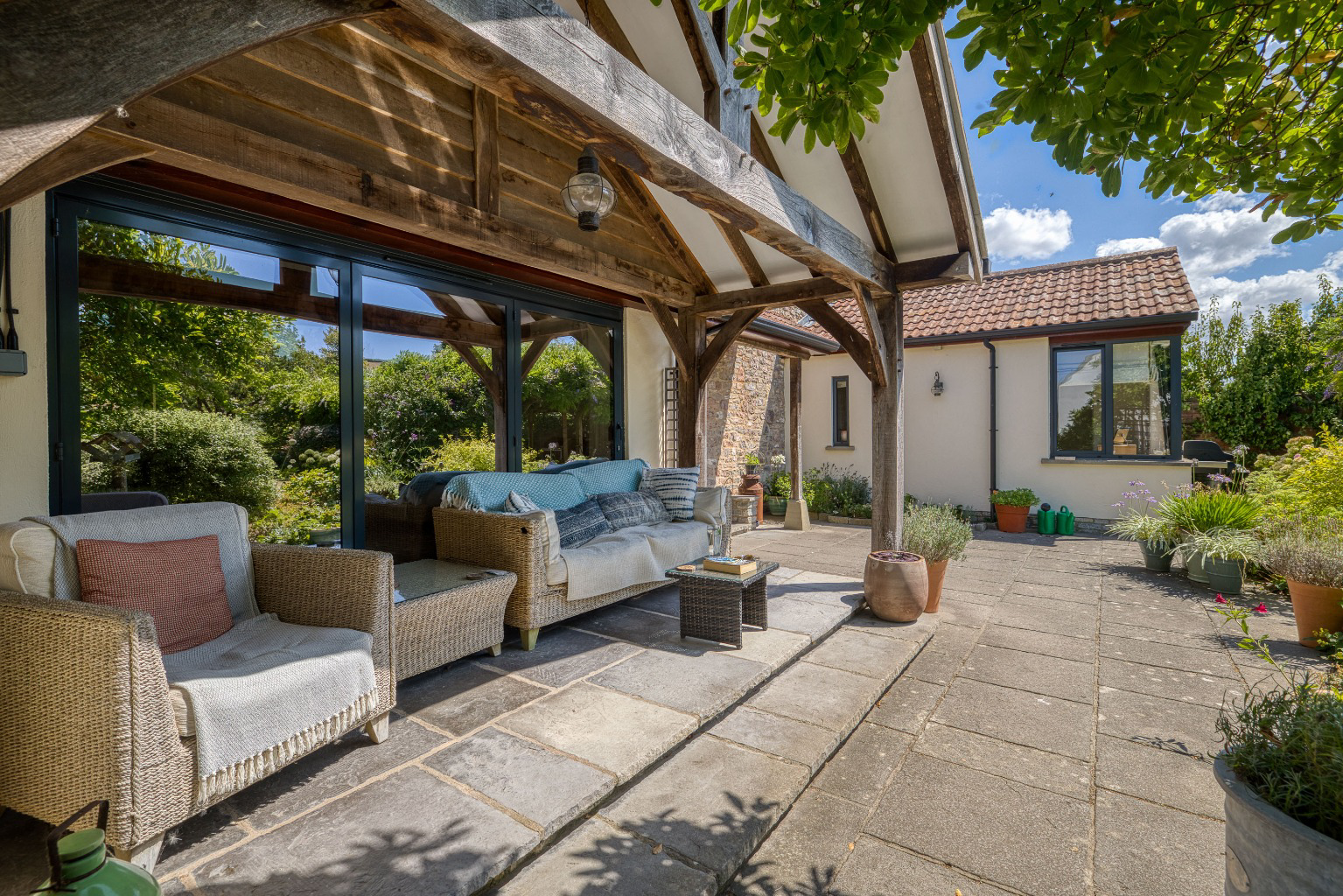 A hidden gem - period barn conversion with secluded gardens and orchard, photo 18