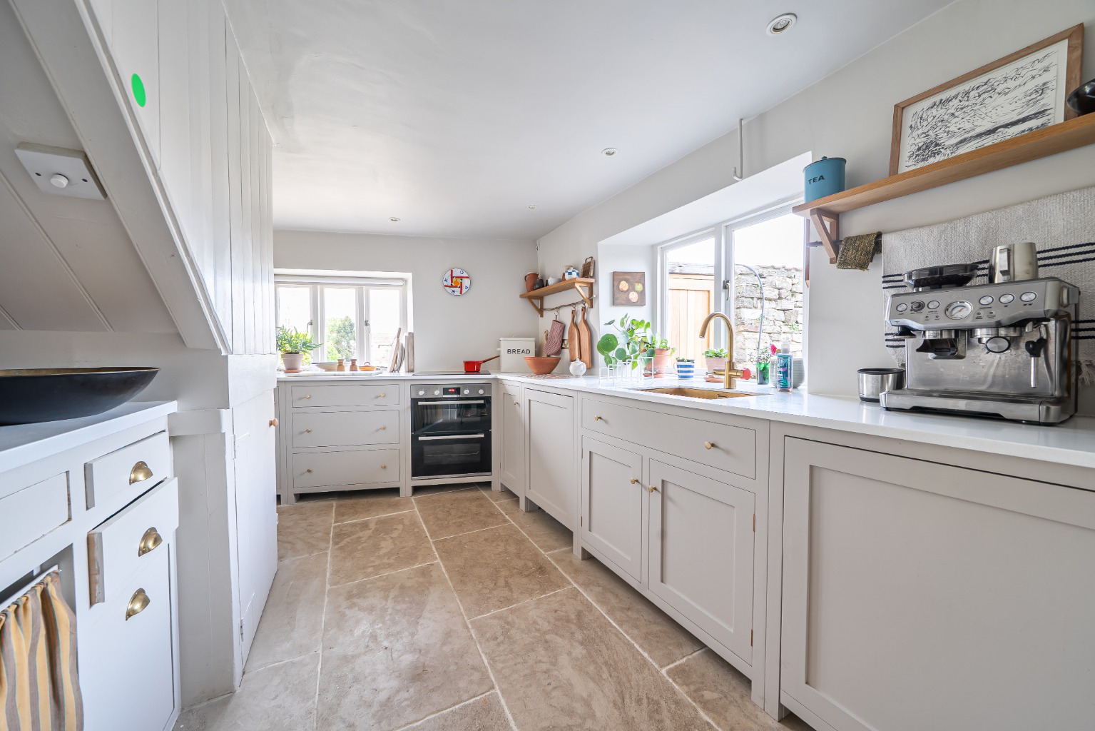 In the heart of Theale, between Wells and Wedmore, photo 6