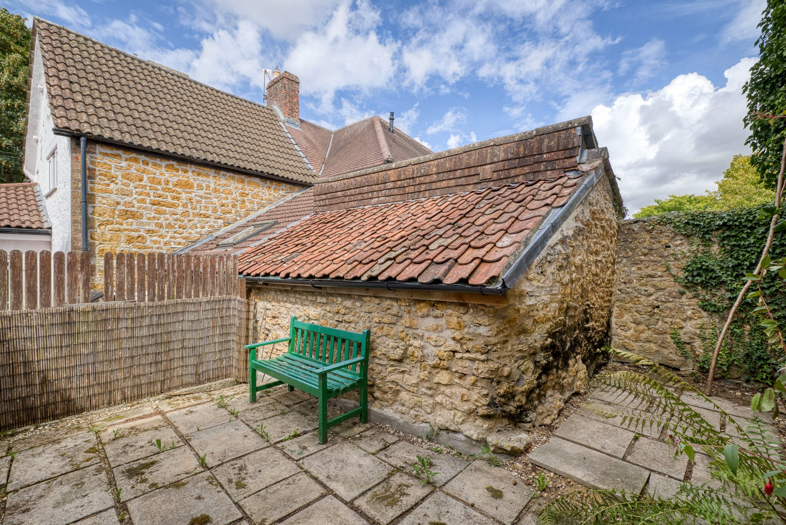 4 Lodge Court, South Street, photo 18