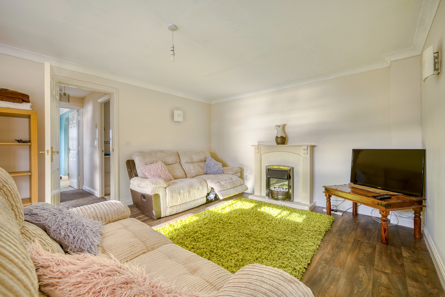 Central Wells, walking distance to all facilities, photo 12