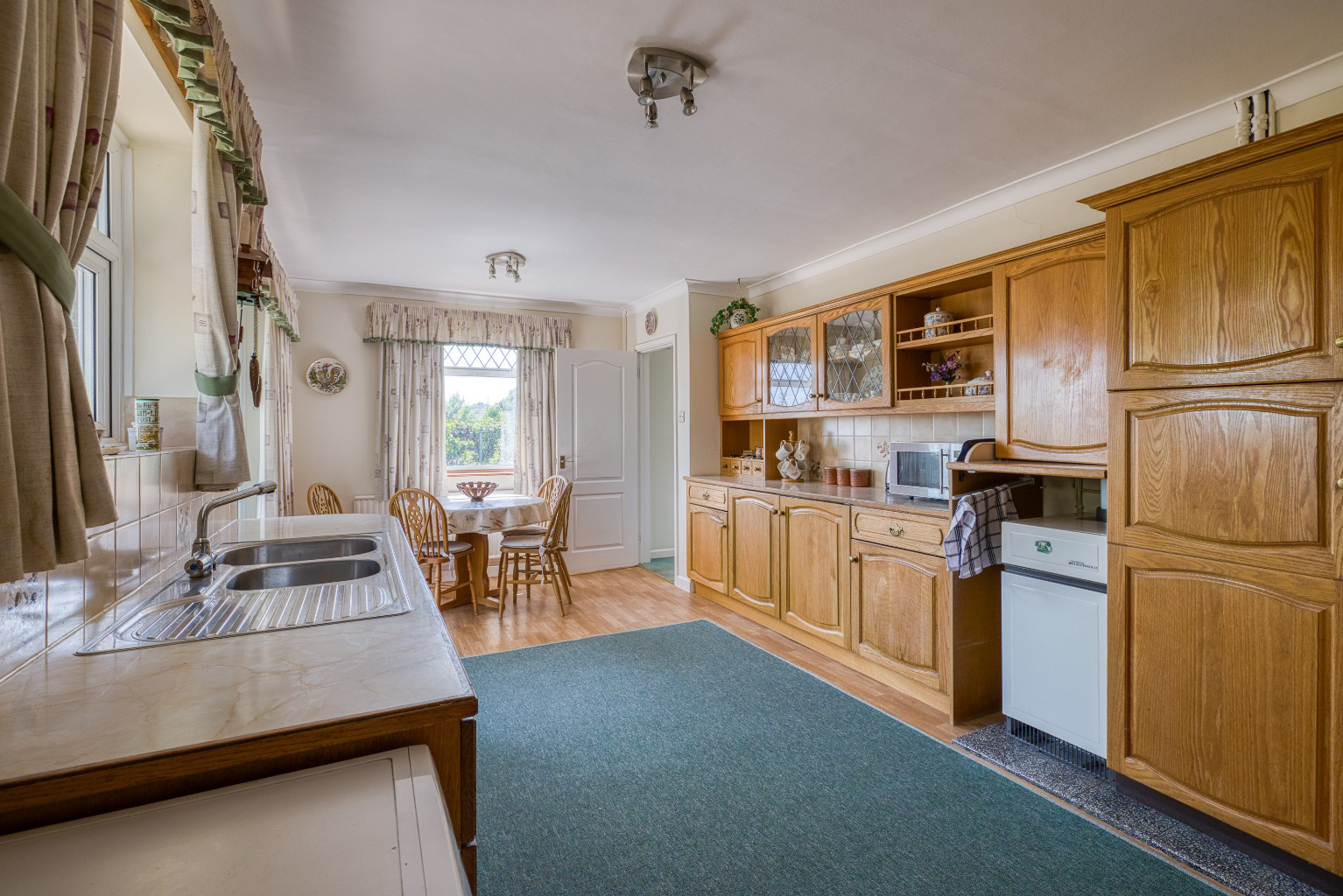 Edge of village location, Walton, Nr Street, photo 9