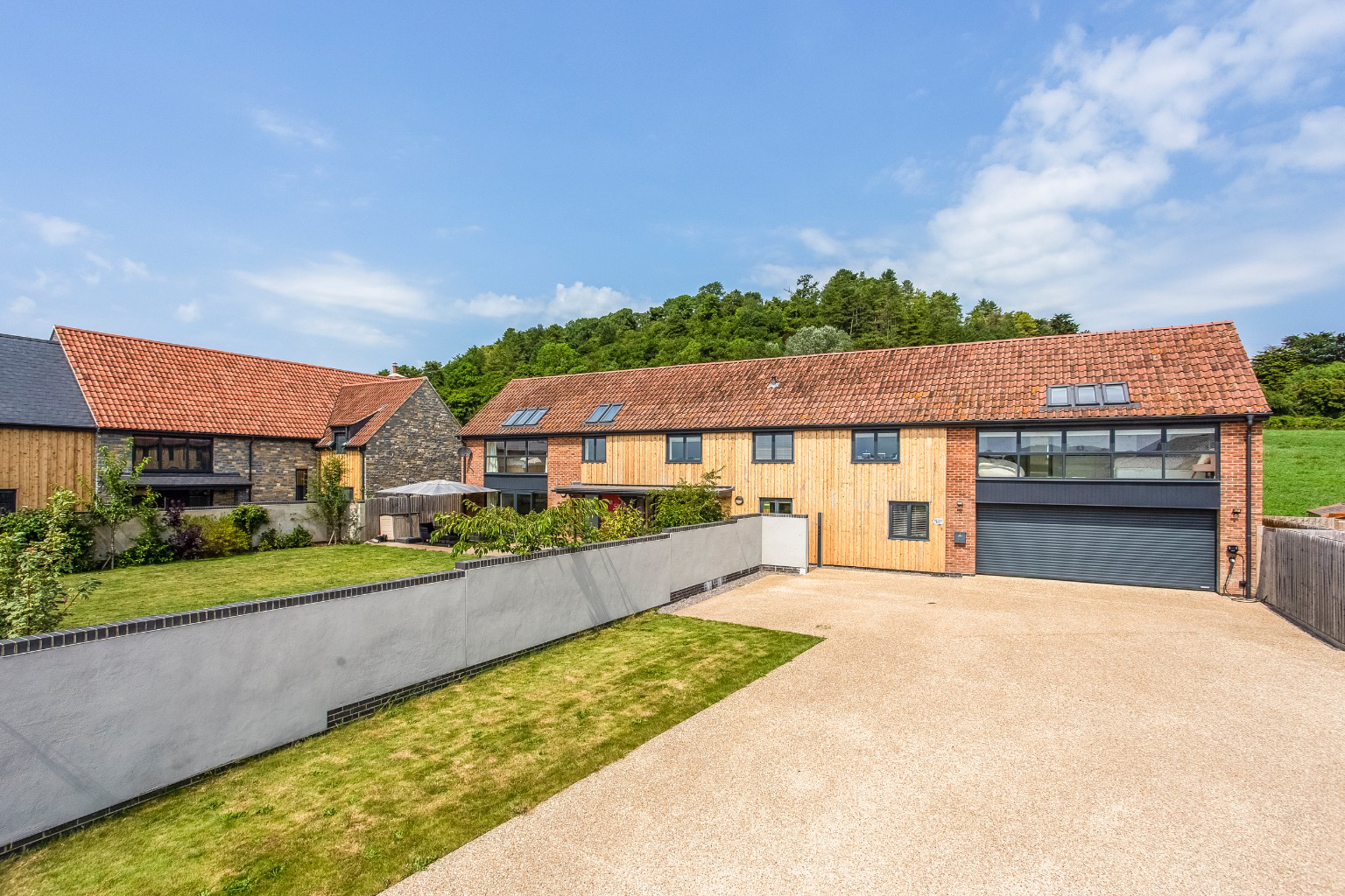 6 minutes from Millfield School, photo 3