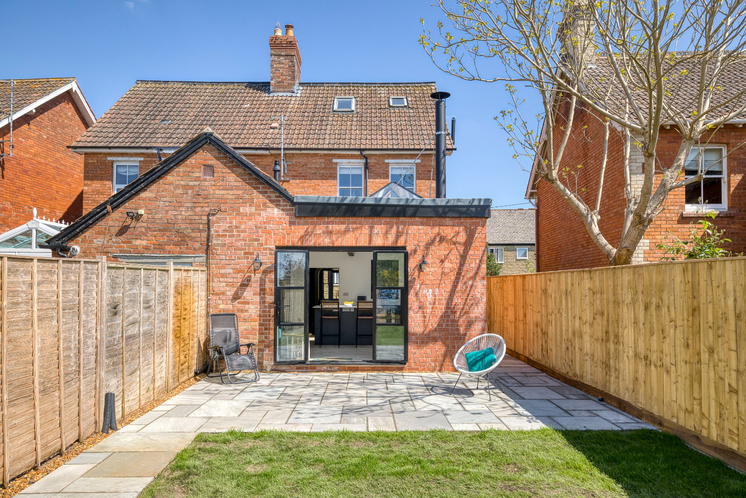 Just a minutes walk from Castle Cary High Street, photo 21
