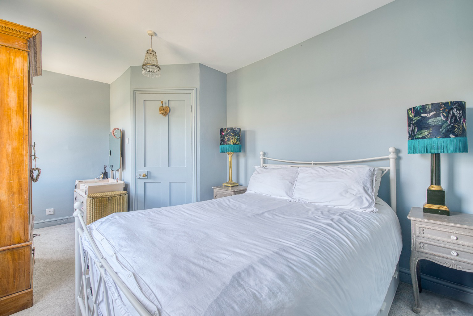 Just a minutes walk from Castle Cary High Street, photo 16