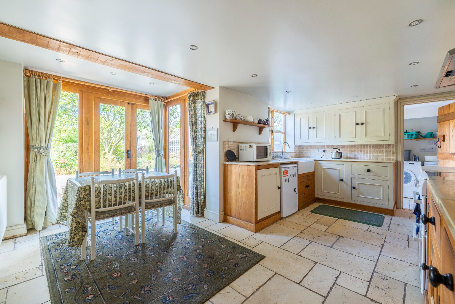 Period cottage in popular village of North Wootton, photo 9