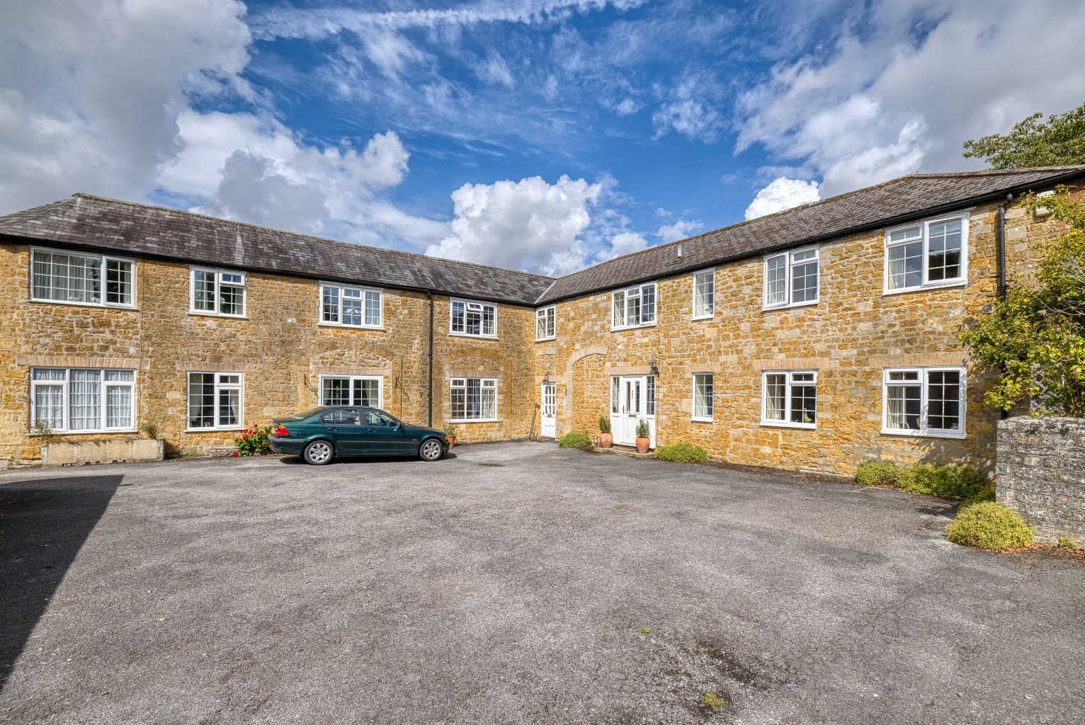 4 Lodge Court, South Street, photo 21