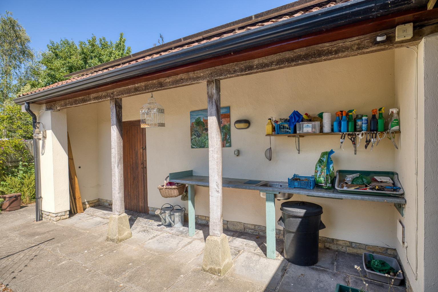 A hidden gem - period barn conversion with secluded gardens and orchard, photo 29