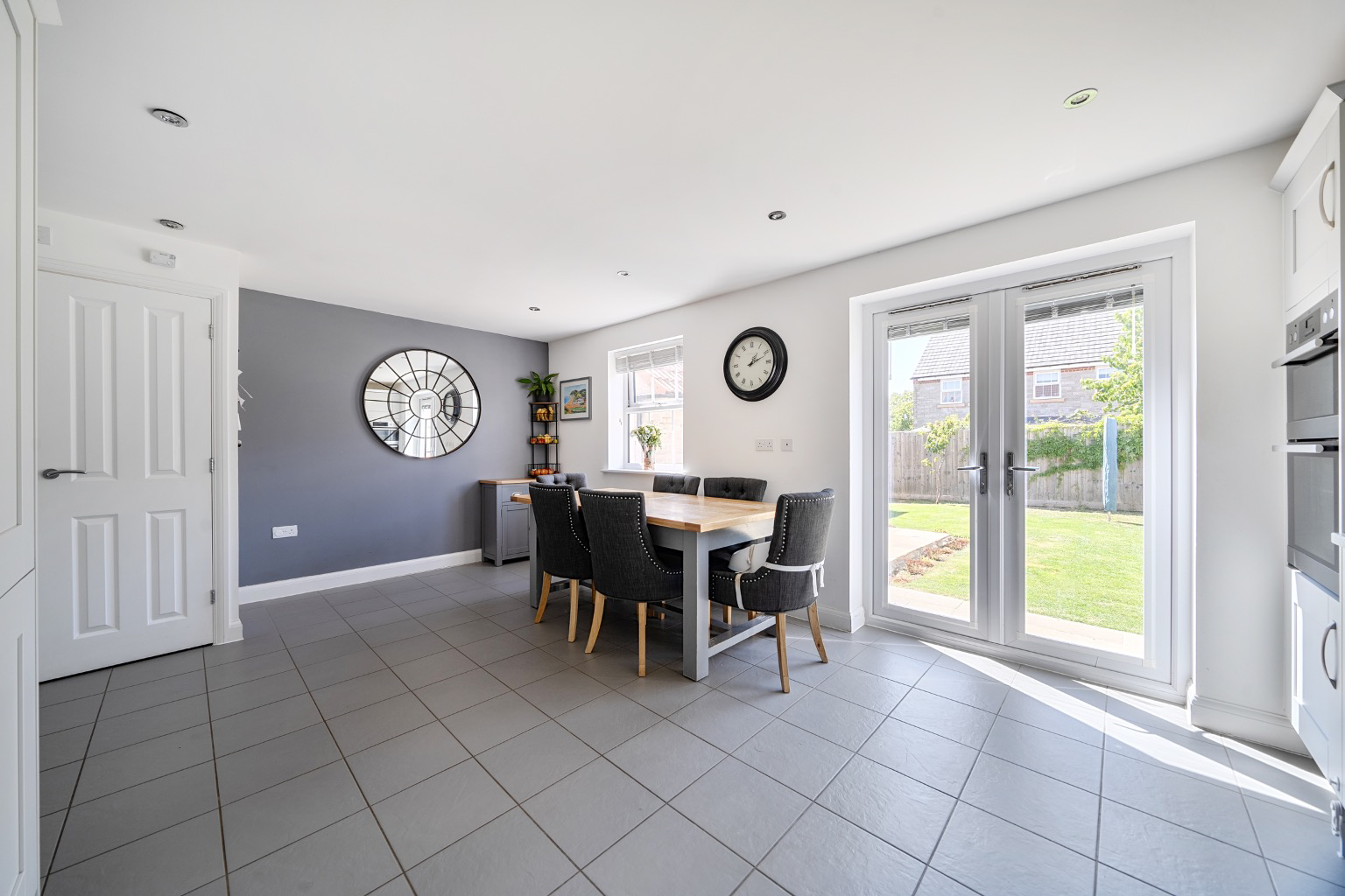 Poppy Road, Somerton, photo 8