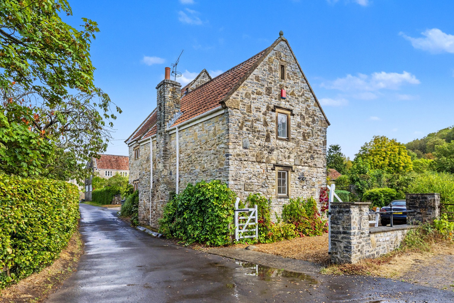 Nr Wells, house with barns, photo 28