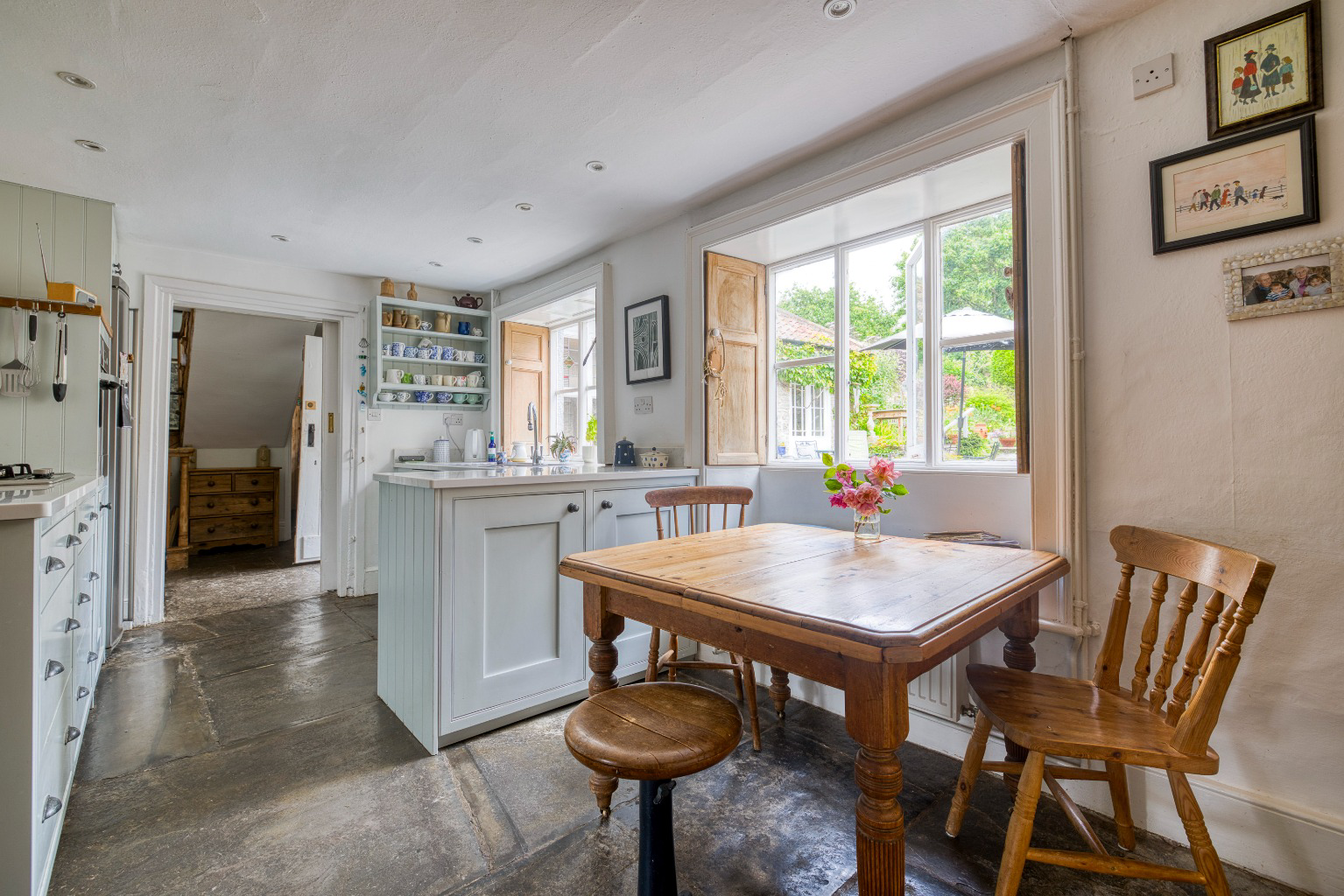 Georgian village house in popular village of Wedmore, photo 7
