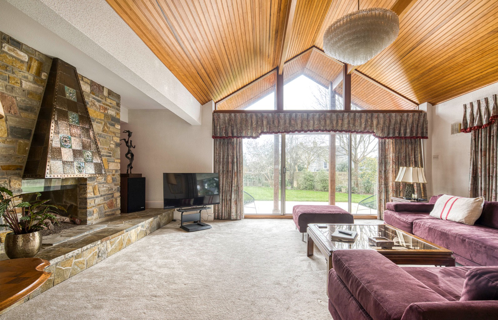 STREET. Great style. Very spacious 3,000 sq.ft. +, photo 4