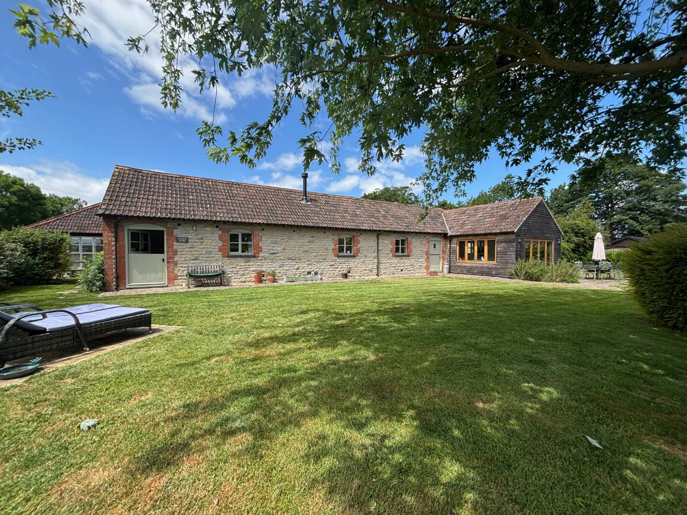 South Barrow - close to Castle Cary