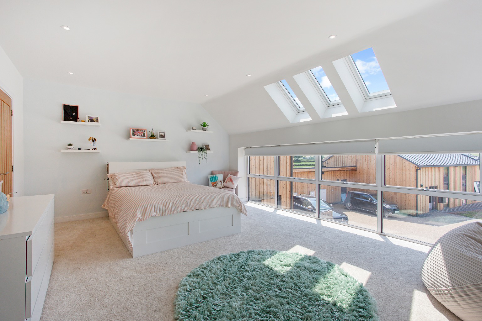 6 minutes from Millfield School, photo 30