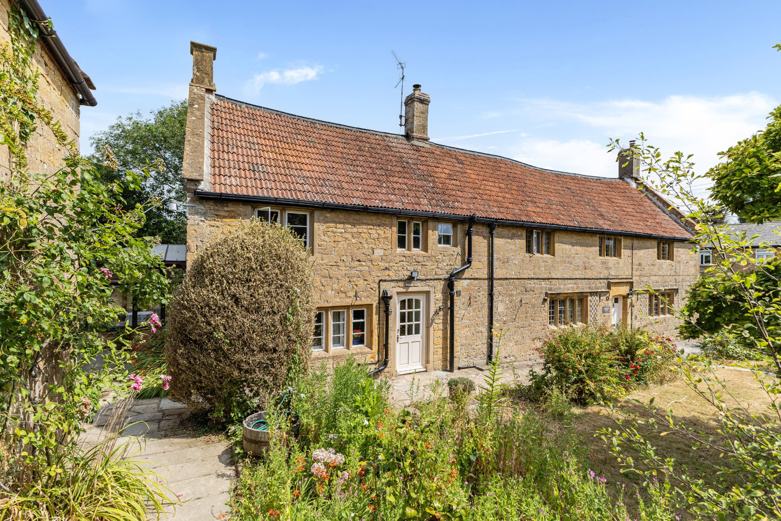 Hurst, Martock, photo 2