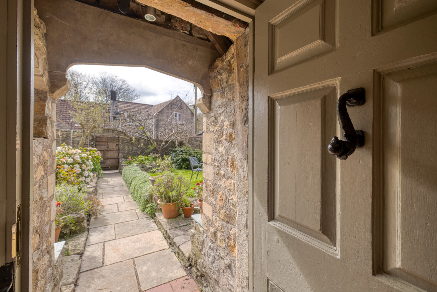 Period home - between Frome and Wells, photo 2