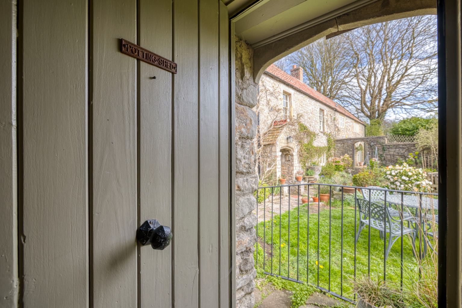 Period home - between Frome and Wells, photo 23
