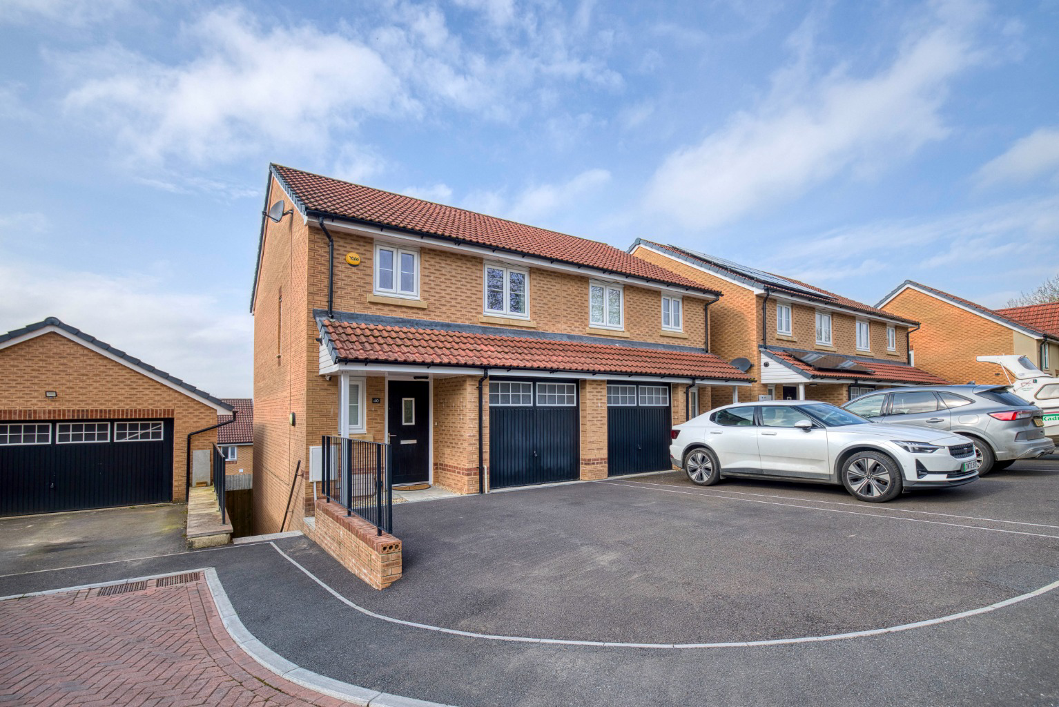 Almsford Close