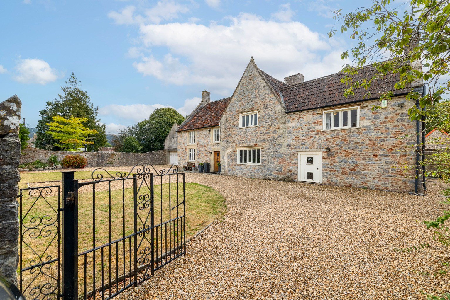 Historic 7 bedroom 7 bathroom house