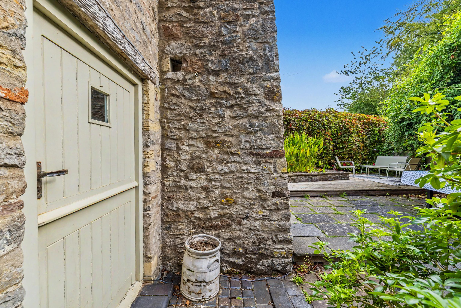 Discreetly located, Stoke St. Michael, photo 27