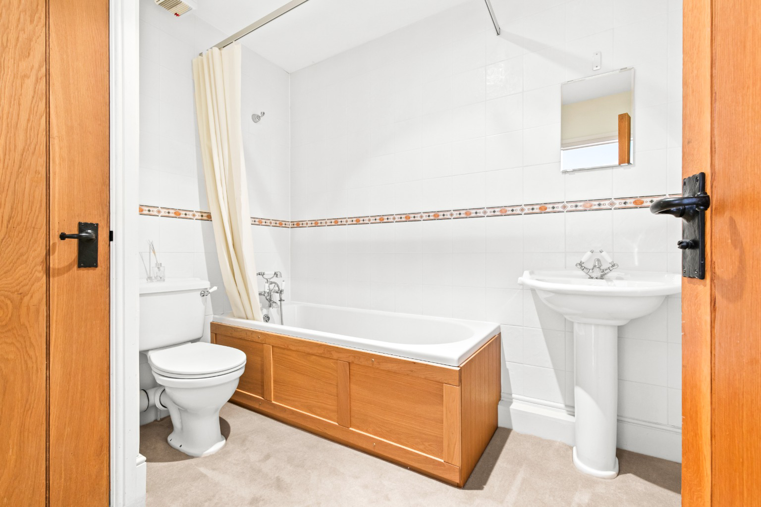 Red Lion Court, Somerton, Somerset, TA11, photo 15
