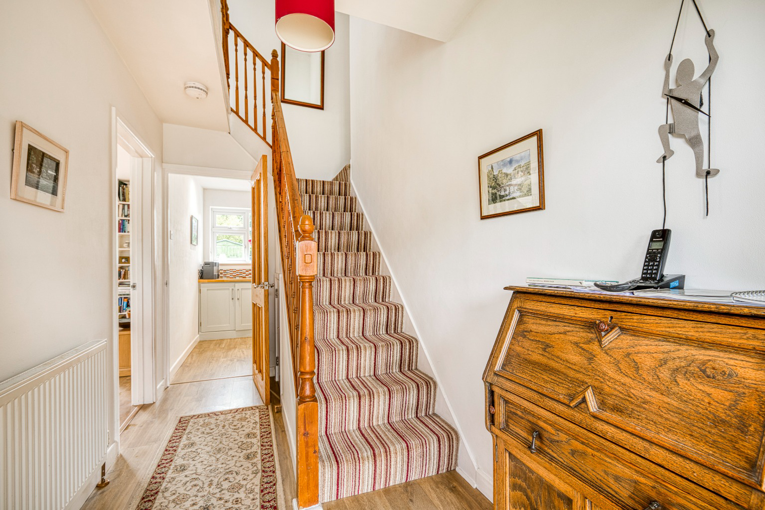 St. Cuthbert Avenue, walking distance from the High Street, photo 10