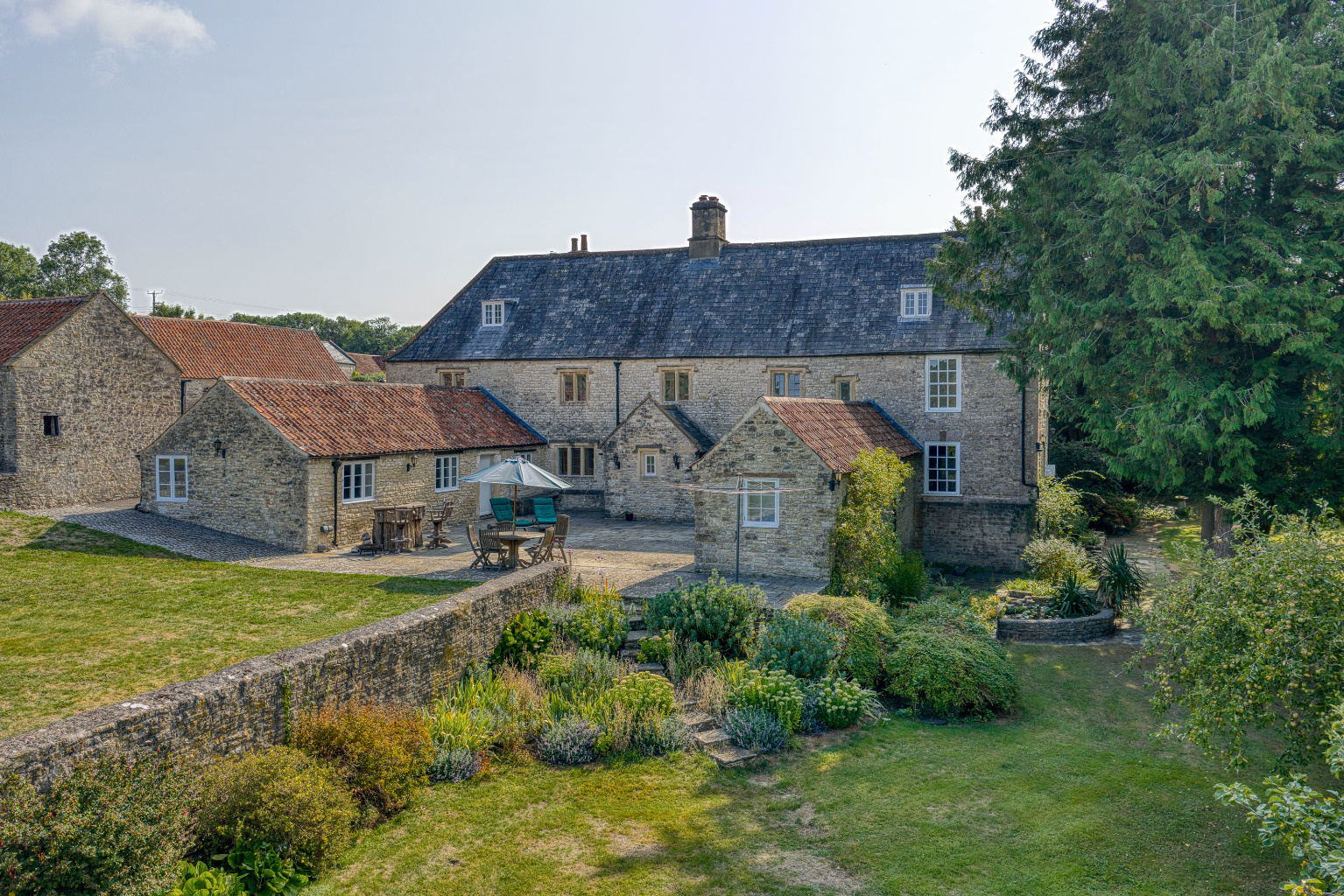 Manor house with circa 26 acres, a mile from Wells, photo 32