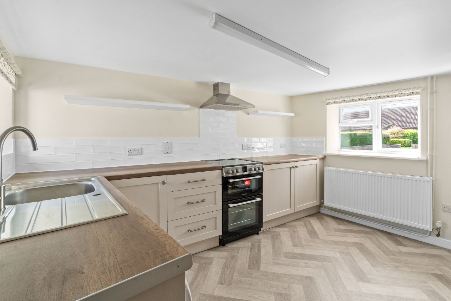 Florida Gardens, Castle Cary, Somerset, BA7, photo 2