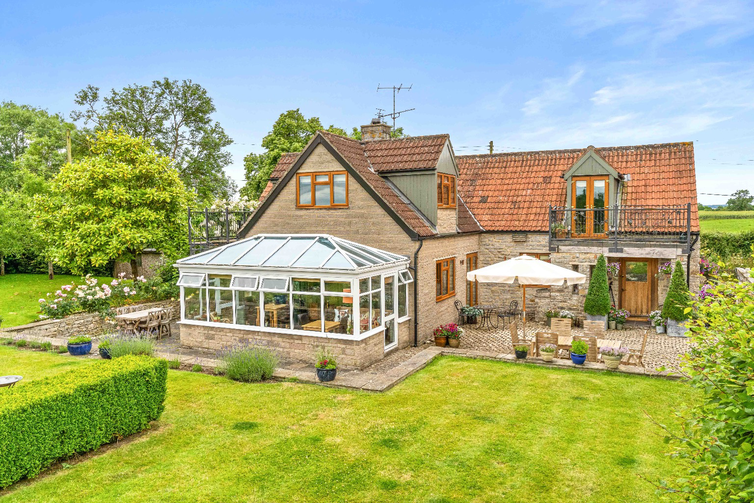 Nr. Castle Cary