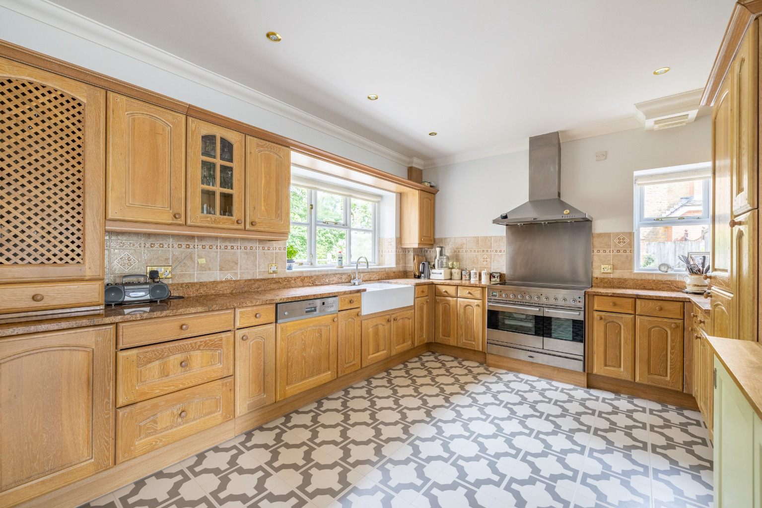 Priorygate Court, Castle Cary, Somerset, BA7, photo 9