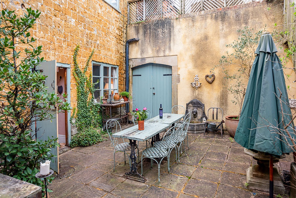 High Street, Castle Cary, Somerset, BA7, photo 22