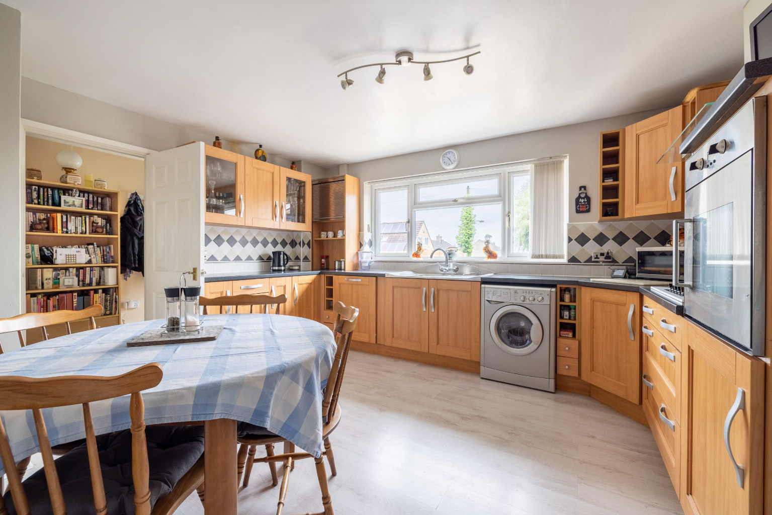 Fourways Close, Castle Cary, Somerset, BA7, photo 5