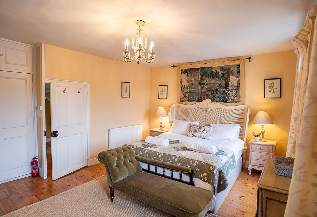 High Street, Castle Cary, Somerset, BA7, photo 12