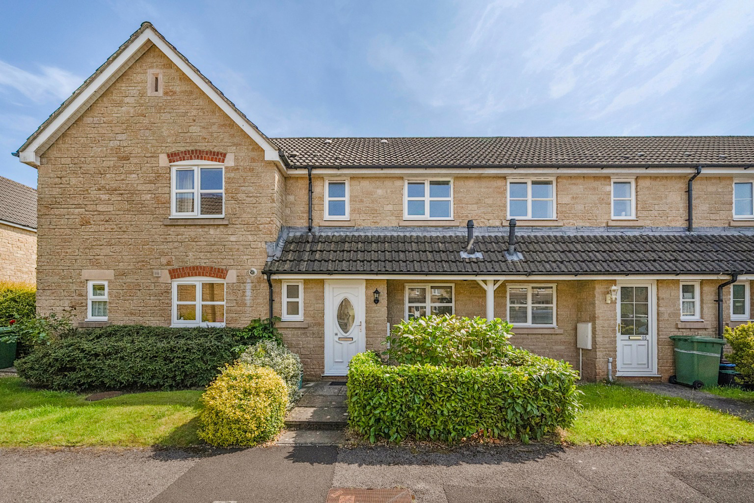 Freehold with no service charge, South Horrington