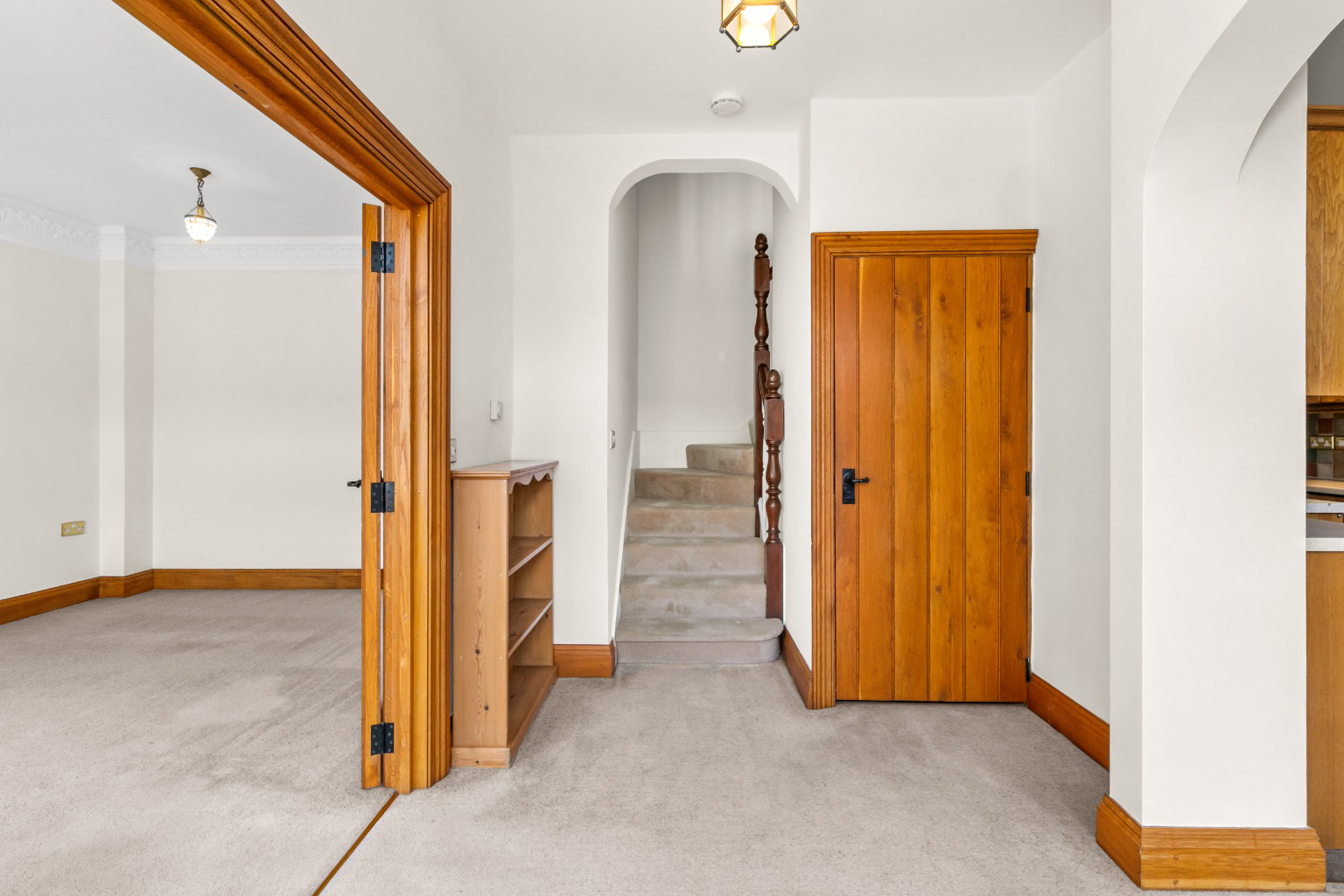 Red Lion Court, Somerton, Somerset, TA11, photo 9