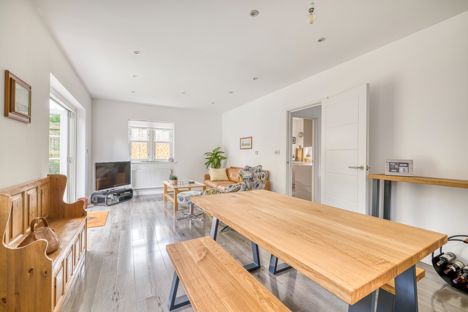 Priorygate Court, Castle Cary, Somerset, BA7, photo 9