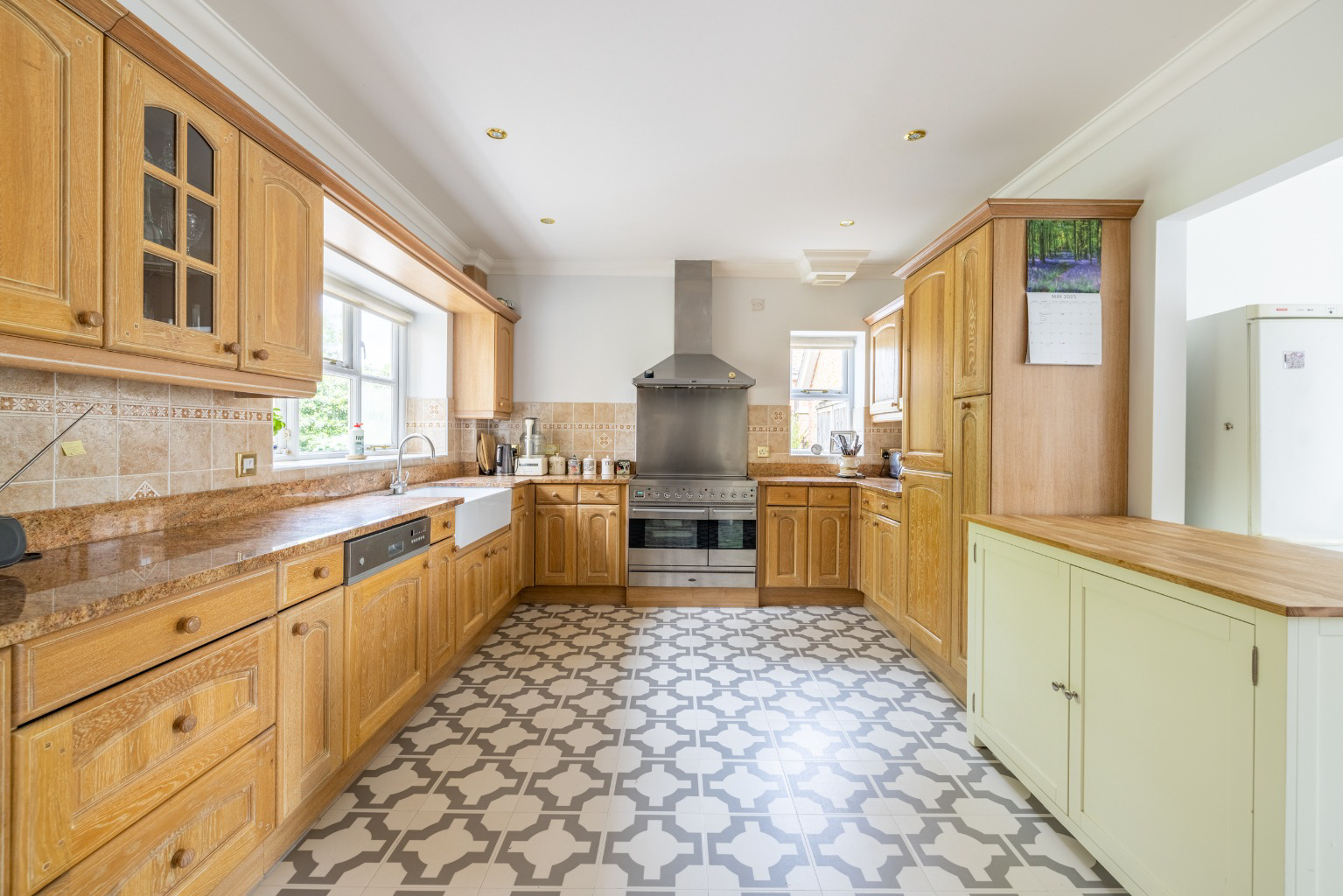 Priorygate Court, Castle Cary, Somerset, BA7, photo 10