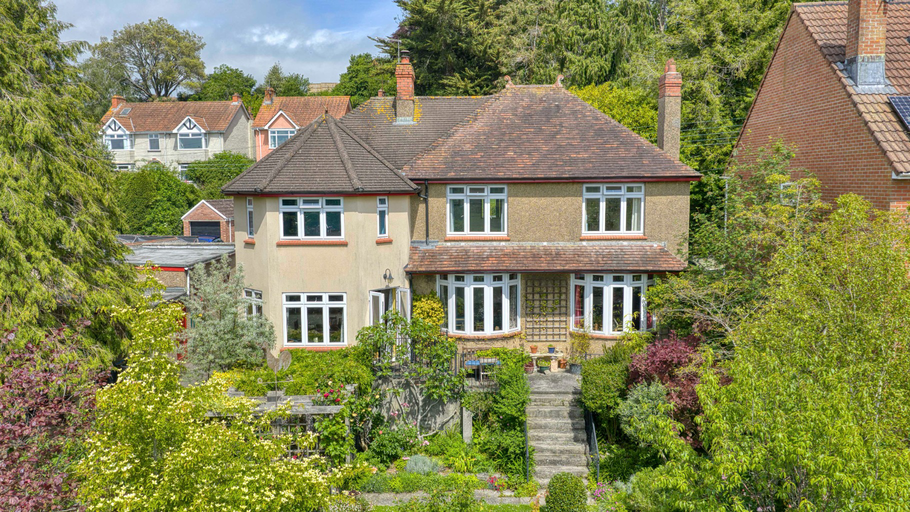 The Roman Way - with stunning garden, orchard and woodland in Glastonbury