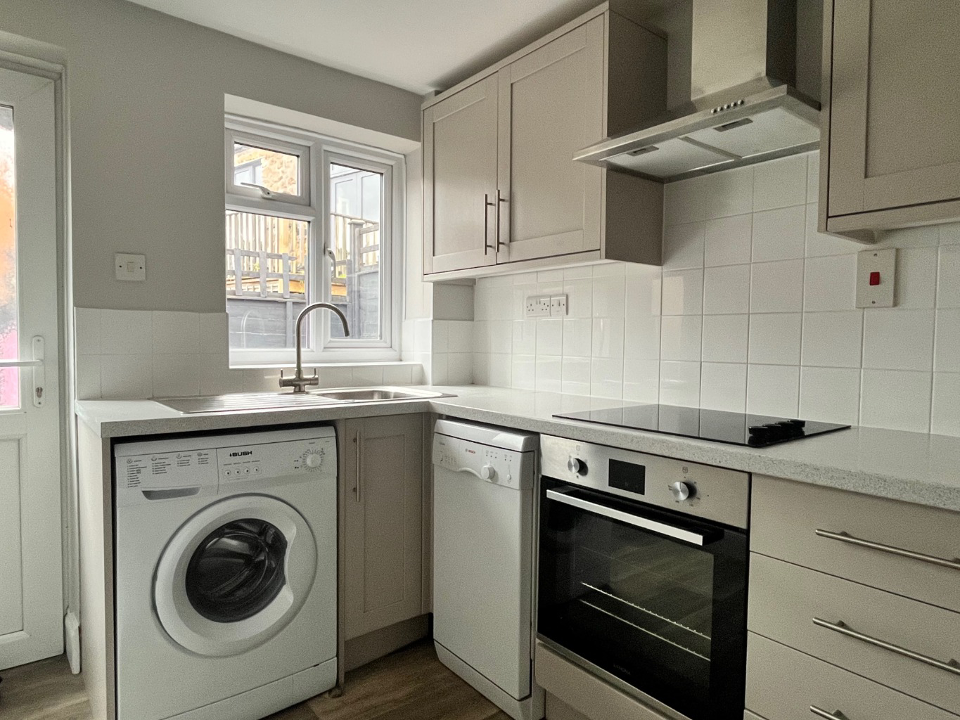Montague House, Woodcock Street, Castle Cary, Somerset, BA7, photo 3