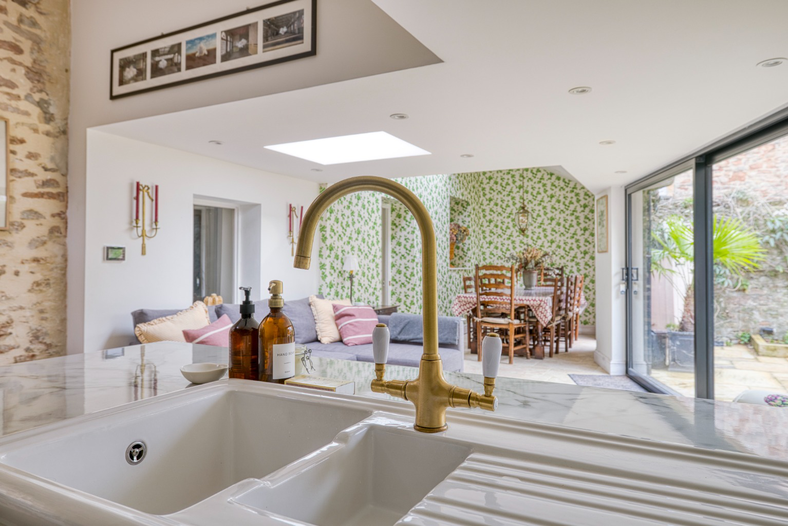 Exceptionally attractive, historic, fully renovate, central Wells, photo 16