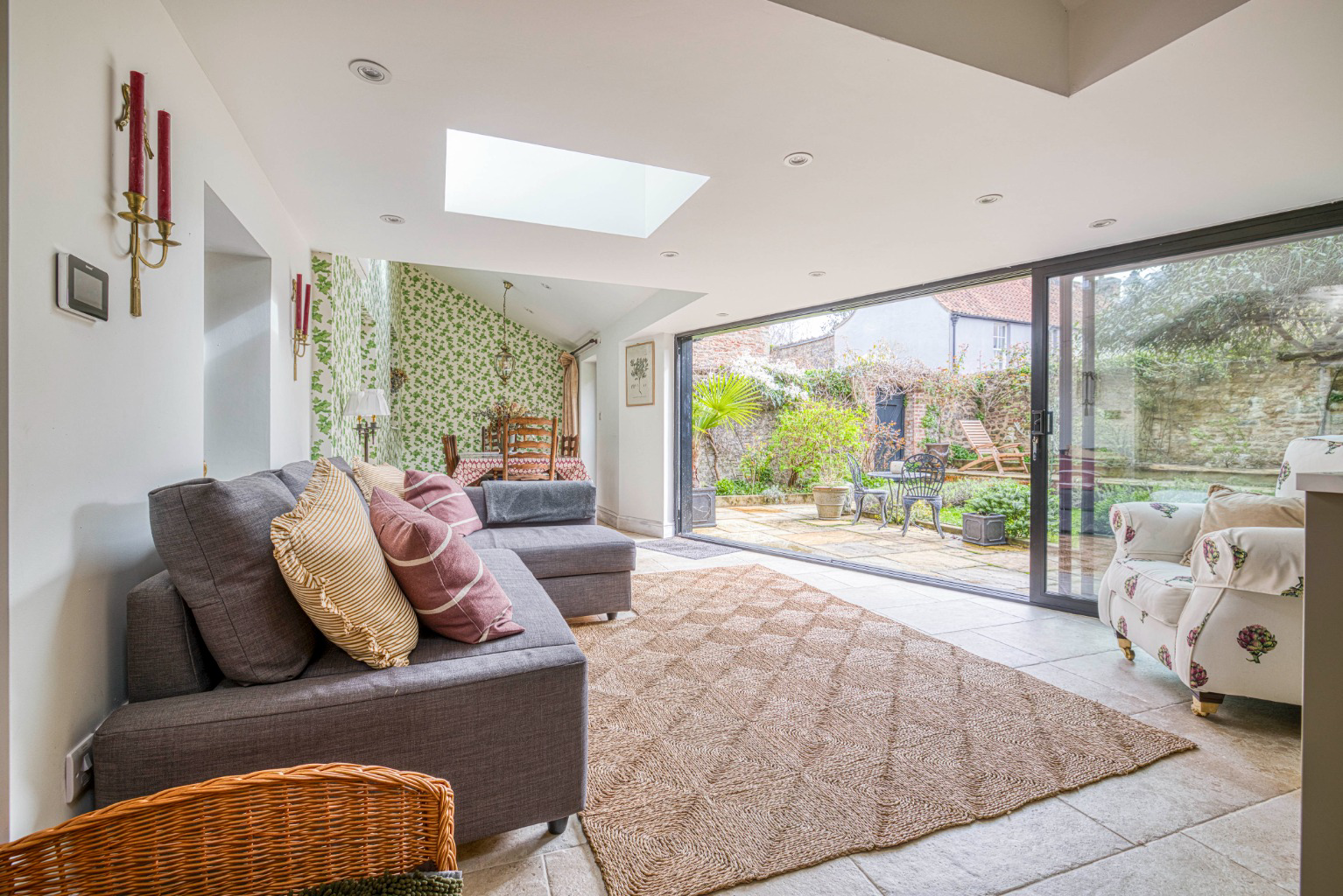 Exceptionally attractive, historic, fully renovate, central Wells, photo 17
