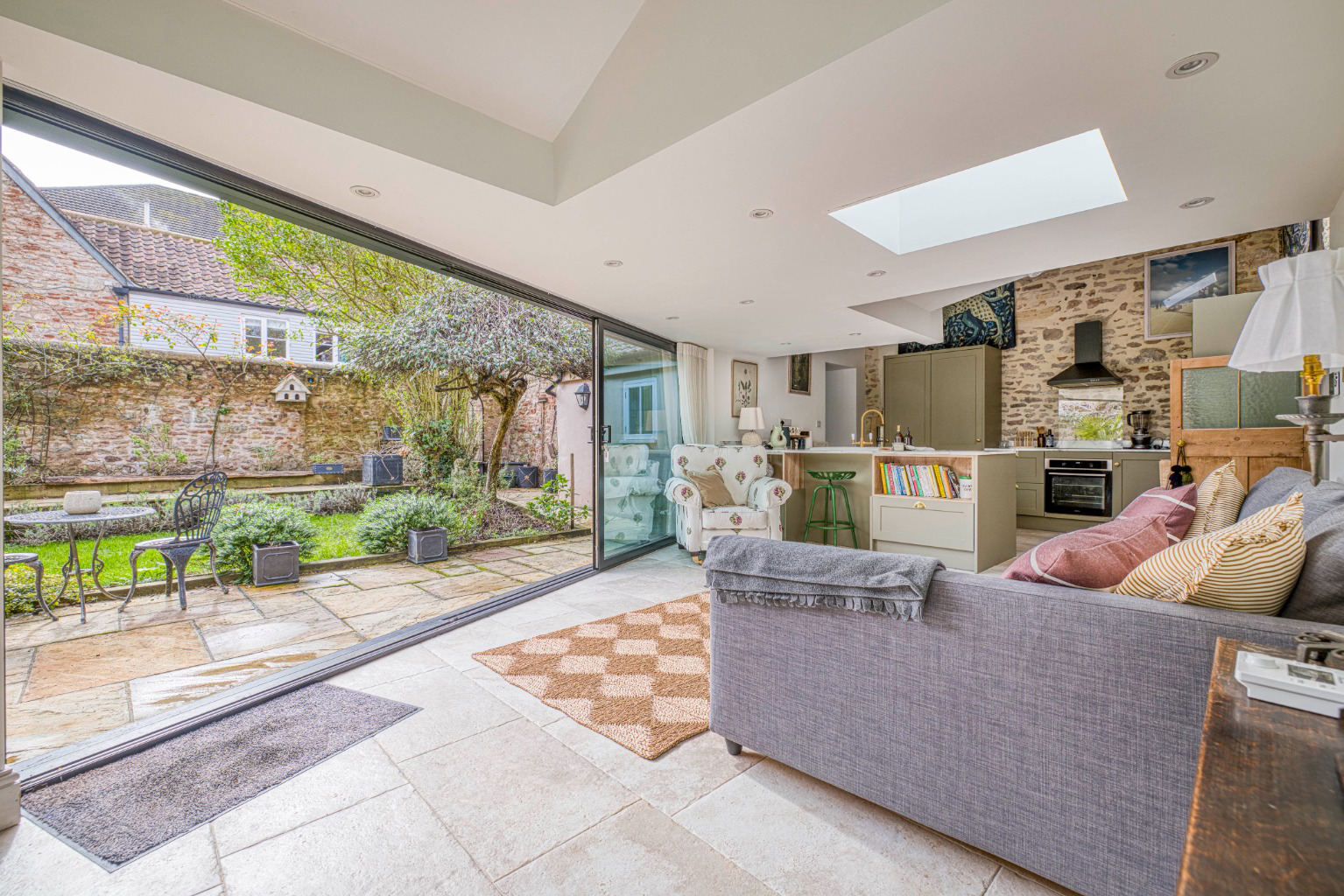 Exceptionally attractive, historic, fully renovate, central Wells, photo 18